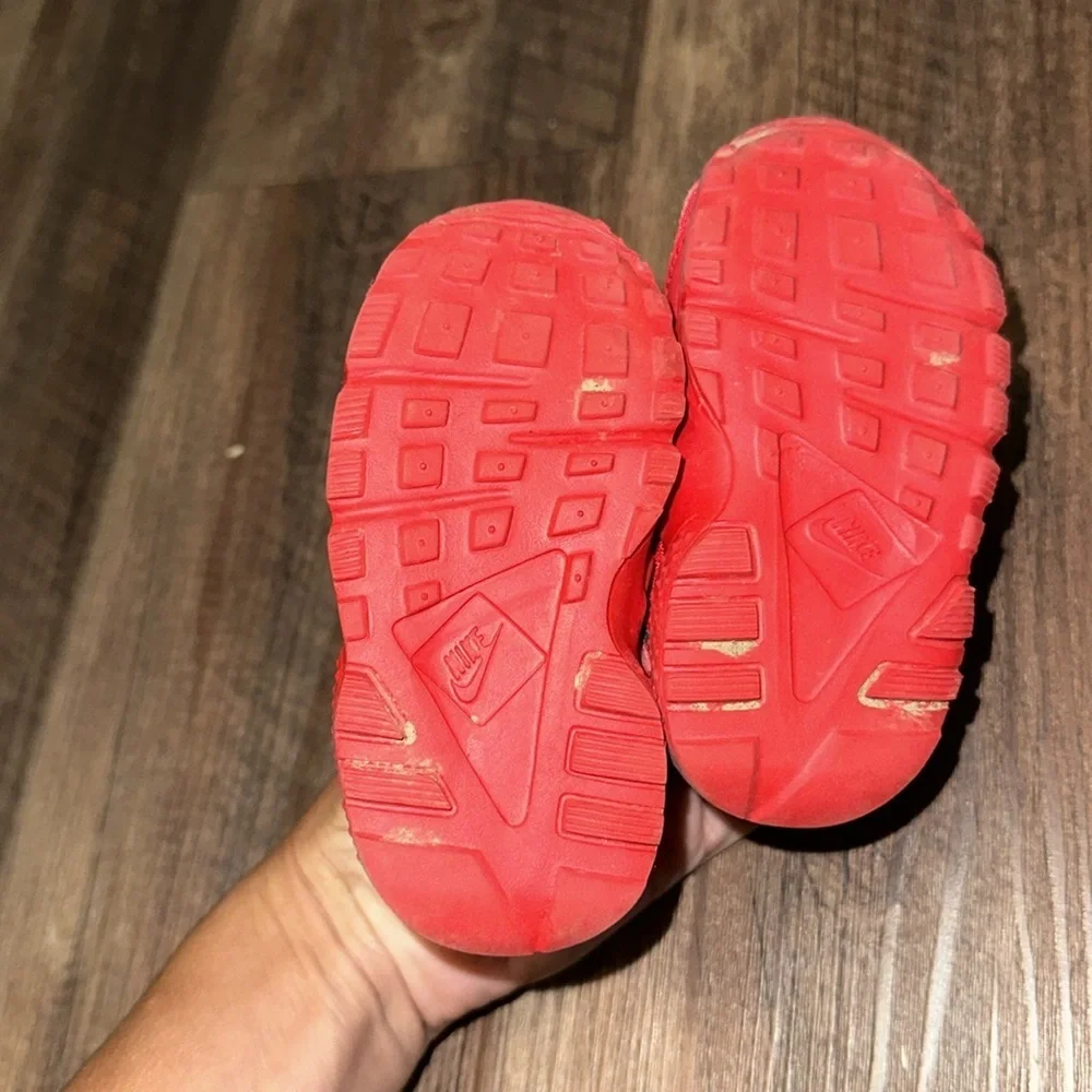 Nike Huarache Toddler Red Shoes‎ Size 5C